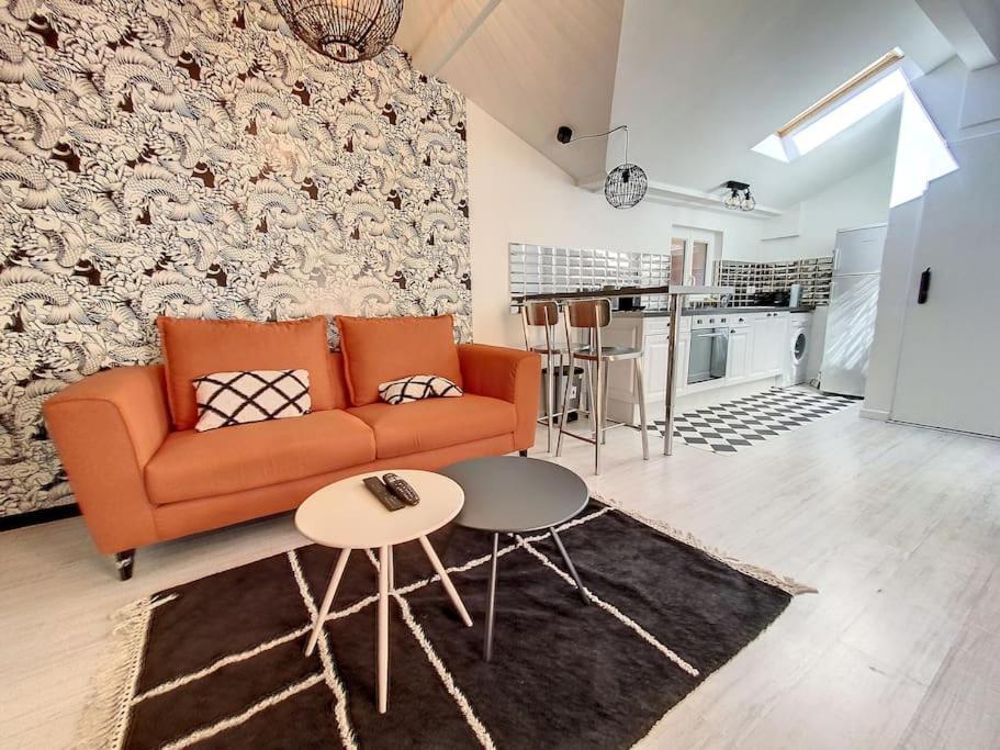 Bienvenue A La Tatoo Room Bourgoin-Jallieu Zewnętrze zdjęcie